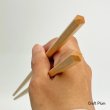 斧折樺の五角菜箸　持った所